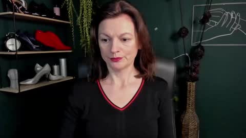 Vivian online show from March 12, 2025, 7:02 am