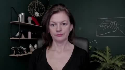 Vivian online show from January 16, 2026, 6:50 am