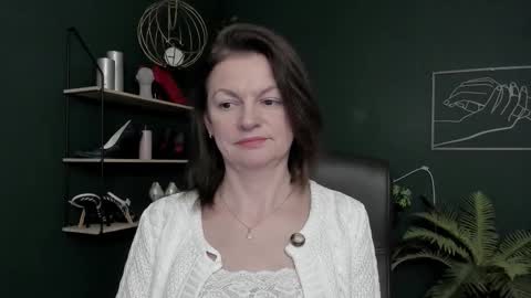 Vivian online show from February 13, 2026, 7:04 am