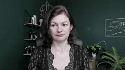 Snapshot of vivian_dream chatting on April 27, 2026, 6:33 am Vivian online show from April 27, 2026, 6:33 am