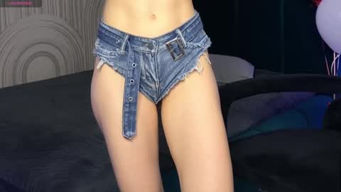 Vivian Evans online show from February 20, 2025, 7:45 am