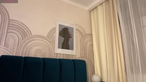 Vivian Evans online show from February 11, 2026, 12:48 am