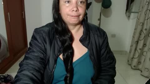 vivian_milf_paint online show from October 10, 2025, 2:54 am