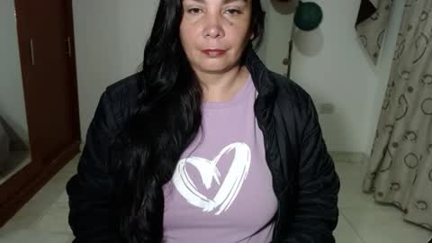 vivian_milf_paint online show from October 31, 2025, 2:56 am