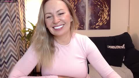 Vivian online show from November 7, 2025, 4:51 pm