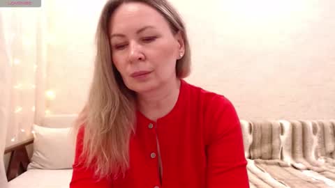 Vivian online show from December 19, 2025, 4:36 pm