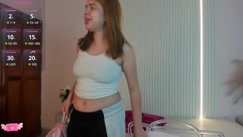 vivianowen9 online show from March 26, 2026, 12:22 pm