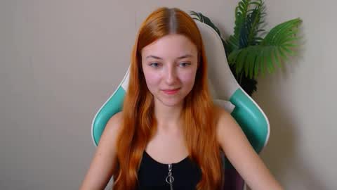 Vivien online show from October 27, 2025, 7:18 pm