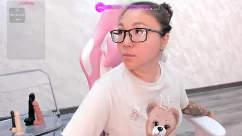 Snapshot of vivien_montclair chatting on July 11, 2026, 1:08 am Vivien online show from July 11, 2026, 1:08 am