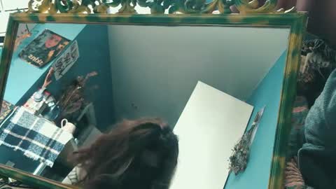viviendarkbloom online show from June 12, 2026, 1:54 pm