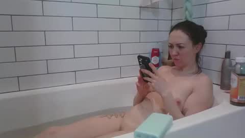 viviennoir online show from January 17, 2026, 11:41 pm