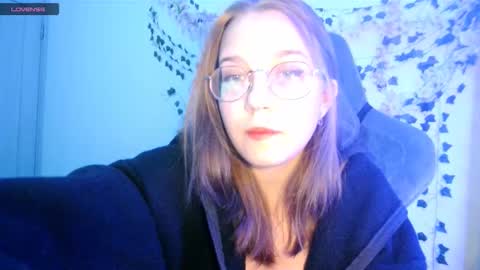Snapshot of vivivivikkie chatting on October 1, 2025, 9:32 pm vivivivikkie online show from October 1, 2025, 9:32 pm