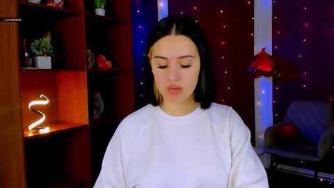 vivy_star online show from February 22, 2026, 7:34 pm