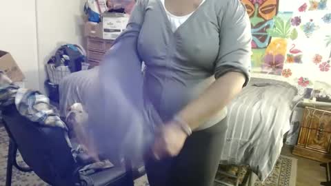 Snapshot of vixenfyre chatting on February 23, 2025, 2:18 am Vixen Fyre online show from February 23, 2025, 2:18 am