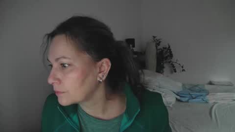 Snapshot of vixenjae chatting on December 4, 2025, 8:12 am vixenjae online show from December 4, 2025, 8:12 am