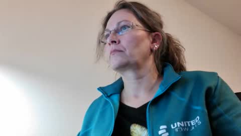 Snapshot of vixenjae chatting on December 20, 2025, 6:37 pm vixenjae online show from December 20, 2025, 6:37 pm