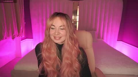 Ur Lady online show from October 23, 2025, 8:07 pm