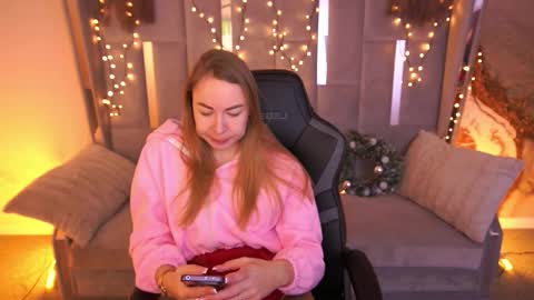 Ur Lady online show from February 1, 2026, 8:51 pm