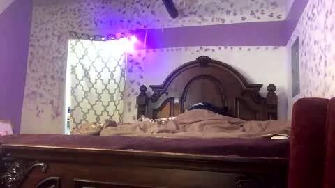 10 inch online show from December 3, 2024, 4:36 am