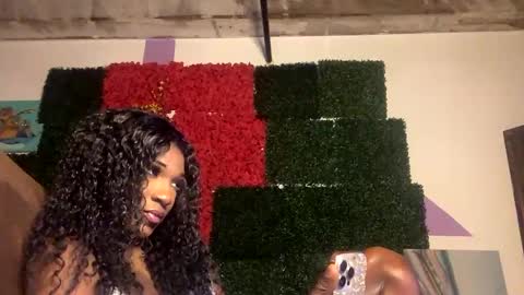 10 inch online show from December 15, 2024, 7:02 am