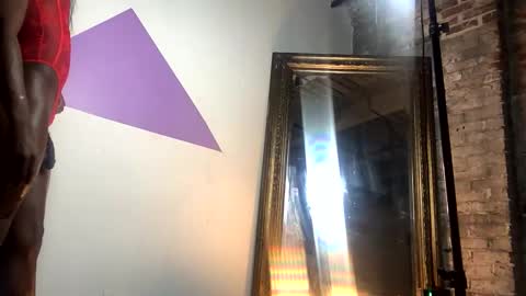 10 inch online show from January 22, 2025, 7:35 am