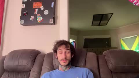 VJ online show from November 8, 2025, 4:18 pm