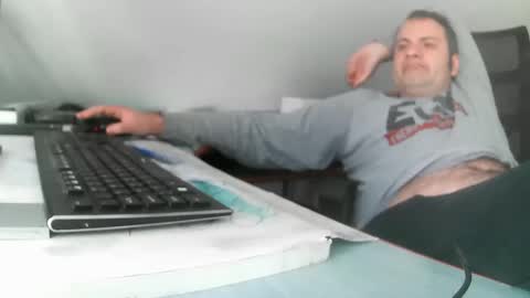 vladuhuh online show from March 6, 2025, 9:14 am