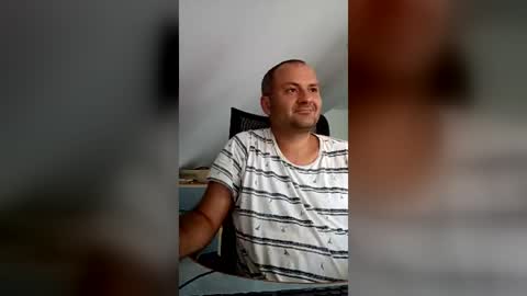 vladuhuh online show from August 1, 2026, 10:14 am