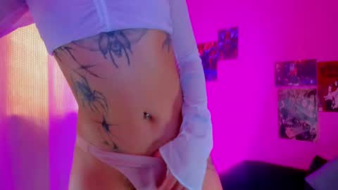 Snapshot of void_smokin chatting on June 24, 2026, 5:01 pm Gabriela online show from June 24, 2026, 5:01 pm