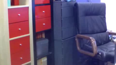 volpi72 online show from November 25, 2025, 6:30 pm