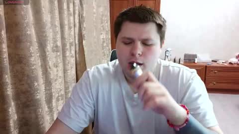 Volshebnik1302 online show from March 21, 2026, 10:02 pm