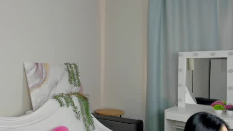 Snapshot of vonen_ray chatting on May 1, 2026, 9:25 am Vonen online show from May 1, 2026, 9:25 am