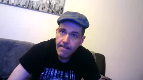 voyeuredeluxe online show from December 23, 2025, 5:27 am