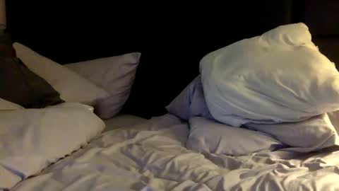 Enjoy guys of all ages if you are not on cam please dont ask for requests if i dont respond dont think im ignoring you i online show from November 14, 2025, 4:38 pm