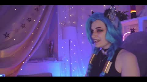 vronnier online show from February 14, 2025, 6:51 pm