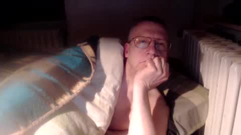 Snapshot of vthomasp719 chatting on February 17, 2026, 9:28 am vthomasp719 online show from February 17, 2026, 9:28 am