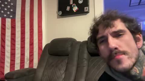 vveejay online show from October 19, 2025, 9:43 am