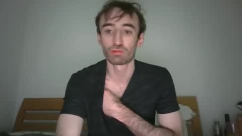 Snapshot of vwelad6969 chatting on December 3, 2024, 6:37 am hung boy online show from December 3, 2024, 6:37 am