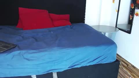 Snapshot of vwildcatper chatting on October 28, 2025, 8:00 pm wild cat  online show from October 28, 2025, 8:00 pm