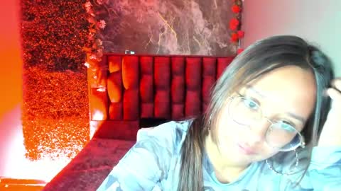 VYKY online show from May 5, 2026, 3:09 pm