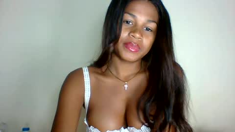 Snapshot of vynarahot chatting on August 5, 2026, 5:16 pm vynarahot online show from August 5, 2026, 5:16 pm