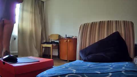 vype121 online show from September 22, 2025, 8:49 am