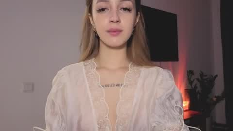 Alice  Before pvt write to me in PM  online show from May 10, 2026, 8:36 pm