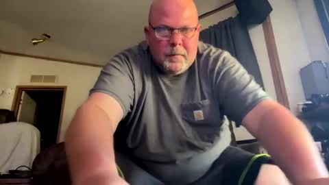 wadd4u1 online show from October 4, 2025, 3:32 pm