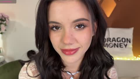 Mia online show from January 25, 2025, 12:47 pm