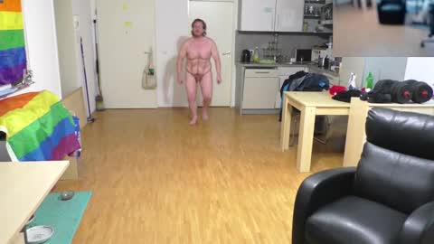 Snapshot of waldw123 chatting on February 1, 2026, 3:43 pm Yarlim online show from February 1, 2026, 3:43 pm