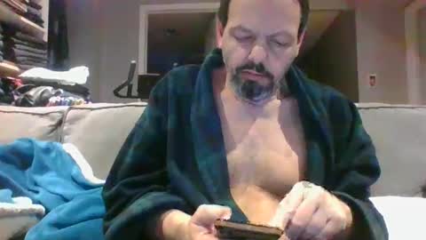 walker033 online show from February 17, 2025, 4:53 am