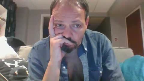 walker033 online show from September 22, 2025, 4:03 am