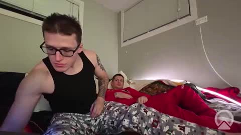 walkerbrett online show from November 3, 2025, 7:53 am