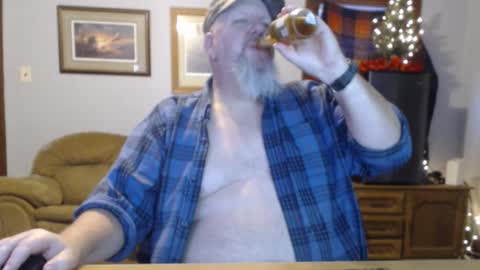 Snapshot of walkingbird chatting on December 20, 2025, 9:11 pm walkingbird online show from December 20, 2025, 9:11 pm